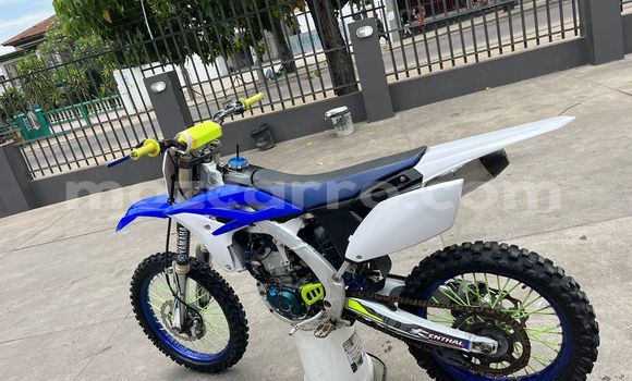 Buy Used ZX Landmark Red Car in Maputo in Maputo Buy Used ZX Landmark Red Car in Maputo in Maputo