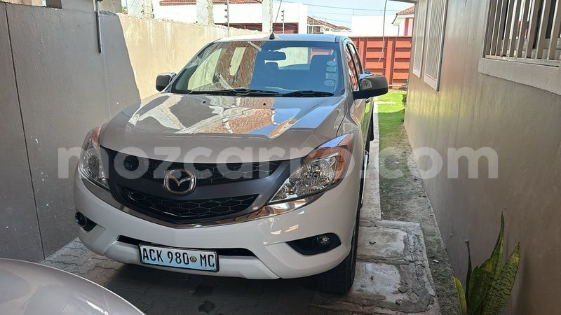 Big with watermark mazda bt 50 maputo maputo 32136