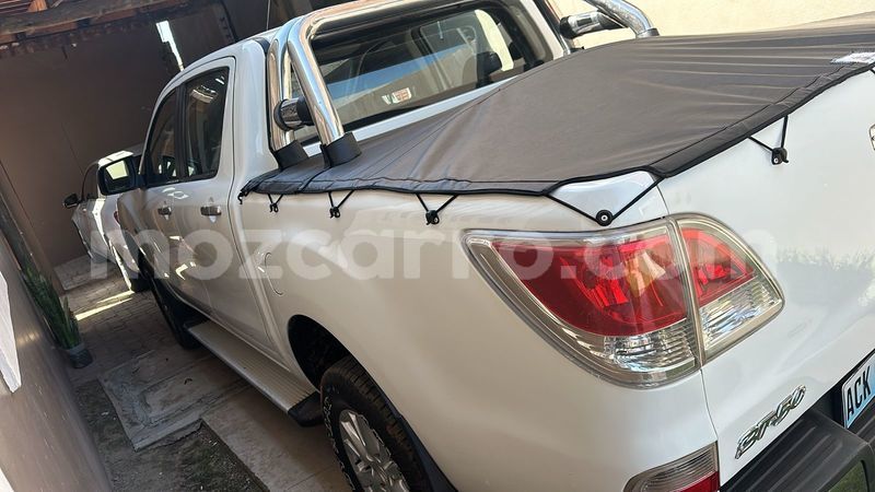 Big with watermark mazda bt 50 maputo maputo 32136