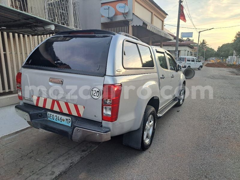 Big with watermark isuzu d max maputo maputo 32137