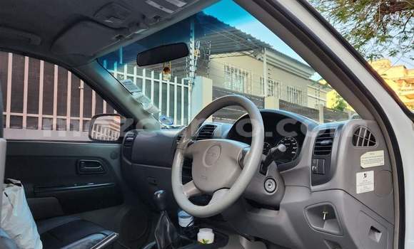 Buy Used Isuzu KB White Car in Maputo in Maputo Buy Used Isuzu KB White Car in Maputo in Maputo