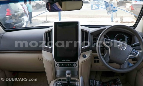 Tenga Imported Toyota Land Cruiser Chena Mota in Import - Dubai in Cabo Delgado Tenga Imported Toyota Land Cruiser Chena Mota in Import - Dubai in Cabo Delgado