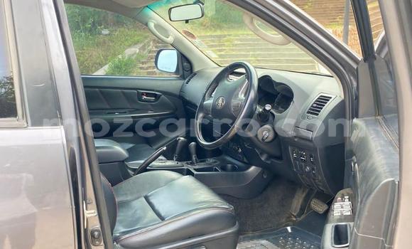 Nunua Ilio tumika Toyota Fortuner Nyingine Gari ndani ya Maputo nchini Maputo Nunua Ilio tumika Toyota Fortuner Nyingine Gari ndani ya Maputo nchini Maputo