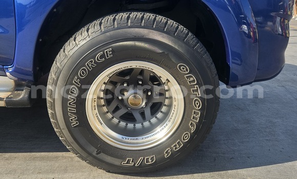 Nunua Ilio tumika Toyota Hilux Bluu Gari ndani ya Maputo nchini Maputo Nunua Ilio tumika Toyota Hilux Bluu Gari ndani ya Maputo nchini Maputo
