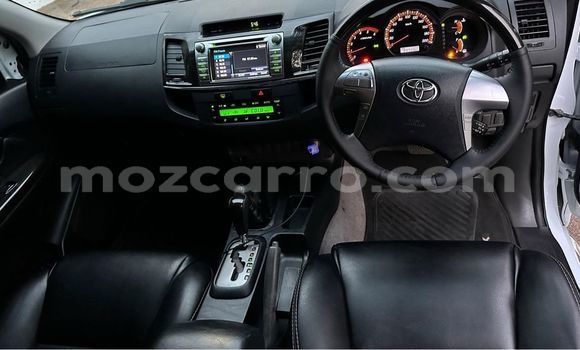 Nunua Ilio tumika Toyota Hilux Nyingine Gari ndani ya Maputo nchini Maputo Nunua Ilio tumika Toyota Hilux Nyingine Gari ndani ya Maputo nchini Maputo