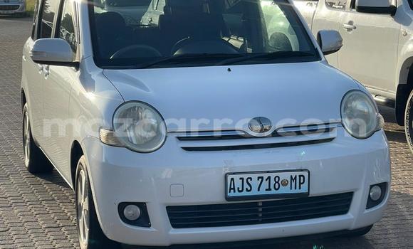 Tenga Tsaru Toyota Sienta Chena Mota in Maputo in Maputo Tenga Tsaru Toyota Sienta Chena Mota in Maputo in Maputo