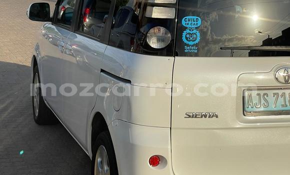 Tenga Tsaru Toyota Sienta Chena Mota in Maputo in Maputo Tenga Tsaru Toyota Sienta Chena Mota in Maputo in Maputo