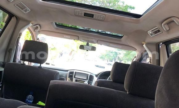 Buy Used Toyota Alphard Silver Car in Maputo in Maputo Buy Used Toyota Alphard Silver Car in Maputo in Maputo