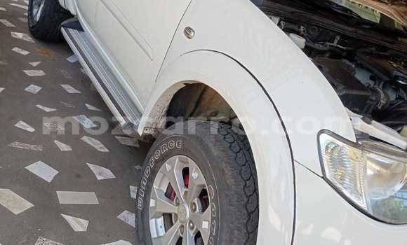 Tenga Tsaru Mitsubishi Triton Chena Mota in Maputo in Maputo Tenga Tsaru Mitsubishi Triton Chena Mota in Maputo in Maputo