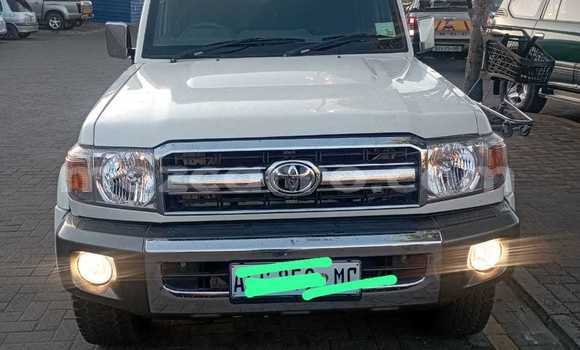 Buy Used Toyota Land Cruiser White Car in Maputo in Maputo Buy Used Toyota Land Cruiser White Car in Maputo in Maputo