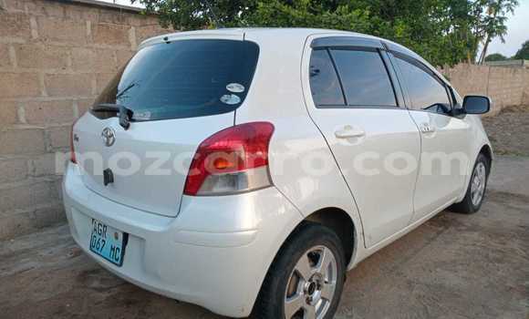 Comprar Usado Toyota Vitz Branco Carro em Maputo em Maputo Comprar Usado Toyota Vitz Branco Carro em Maputo em Maputo