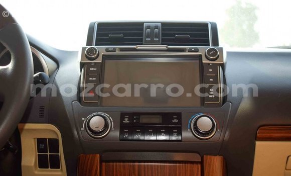 Nunua Imported Toyota Prado Nyeupe Gari ndani ya Import - Dubai nchini Cabo Delgado Nunua Imported Toyota Prado Nyeupe Gari ndani ya Import - Dubai nchini Cabo Delgado