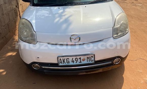 Comprar Usado Mazda Verisa Branco Carro em Maputo em Maputo