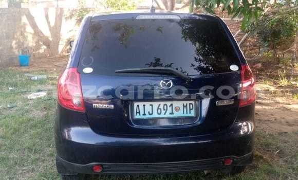 Comprar Usado Mazda Verisa Azul Carro em Maputo em Maputo
