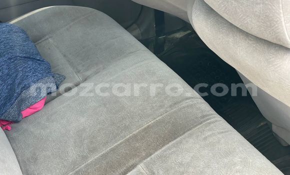 Nunua Ilio tumika Toyota Corolla Bluu Gari ndani ya Maputo nchini Maputo Nunua Ilio tumika Toyota Corolla Bluu Gari ndani ya Maputo nchini Maputo