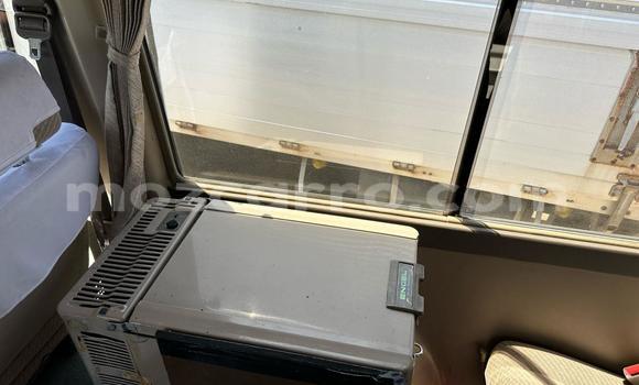 Nunua Ilio tumika Toyota Coaster Nyingine Gari ndani ya Maputo nchini Maputo Nunua Ilio tumika Toyota Coaster Nyingine Gari ndani ya Maputo nchini Maputo