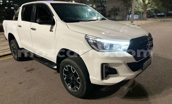 Nunua Ilio tumika Toyota Hilux Nyeupe Gari ndani ya Maputo nchini Maputo Nunua Ilio tumika Toyota Hilux Nyeupe Gari ndani ya Maputo nchini Maputo