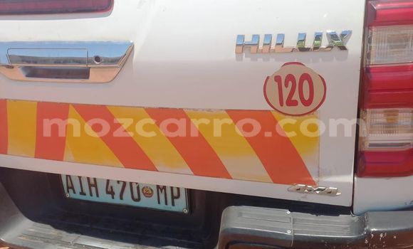 Buy Used Toyota Hilux White Car in Maputo in Maputo Buy Used Toyota Hilux White Car in Maputo in Maputo