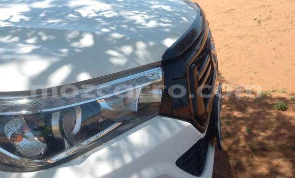 Buy Used Toyota Hilux White Car in Maputo in Maputo Buy Used Toyota Hilux White Car in Maputo in Maputo