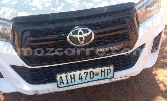 Buy Used Toyota Hilux White Car in Maputo in Maputo Buy Used Toyota Hilux White Car in Maputo in Maputo