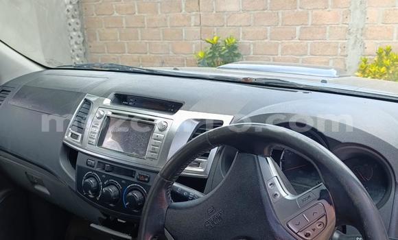 Comprar Usado Toyota Hilux Azul Carro em Maputo em Maputo Comprar Usado Toyota Hilux Azul Carro em Maputo em Maputo