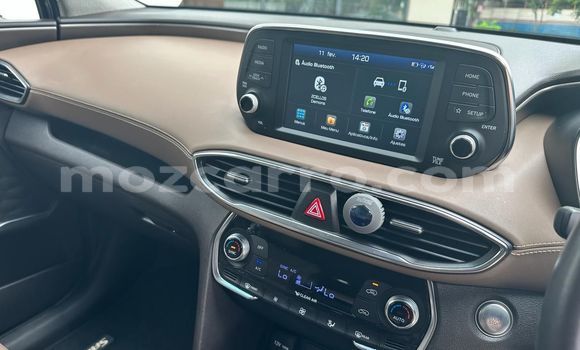 Nunua Ilio tumika Hyundai Santa Fe Fedha Gari ndani ya Maputo nchini Maputo Nunua Ilio tumika Hyundai Santa Fe Fedha Gari ndani ya Maputo nchini Maputo
