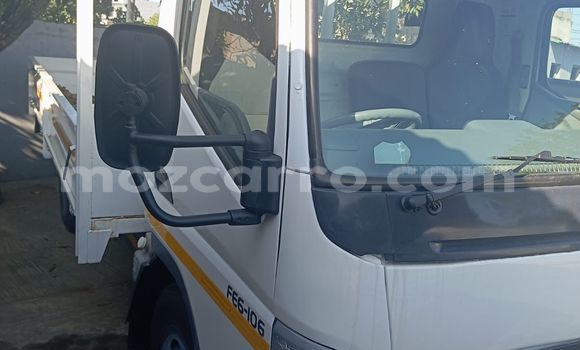 Comprar Usado Mitsubishi 500 Branco Carro em Maputo em Maputo Comprar Usado Mitsubishi 500 Branco Carro em Maputo em Maputo