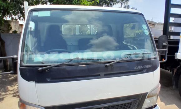 Comprar Usado Mitsubishi 500 Branco Carro em Maputo em Maputo Comprar Usado Mitsubishi 500 Branco Carro em Maputo em Maputo