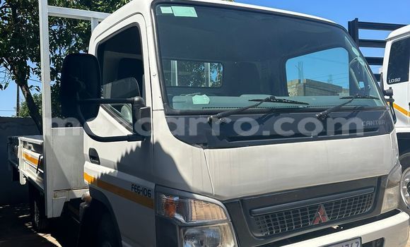 Comprar Usado Mitsubishi 500 Branco Carro em Maputo em Maputo Comprar Usado Mitsubishi 500 Branco Carro em Maputo em Maputo