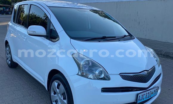 Comprar Usado Toyota Ractis Branco Carro em Maputo em Maputo Comprar Usado Toyota Ractis Branco Carro em Maputo em Maputo