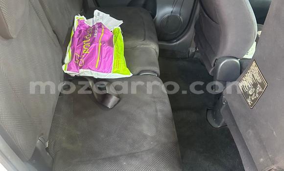 Comprar Usado Toyota Ractis Branco Carro em Maputo em Maputo Comprar Usado Toyota Ractis Branco Carro em Maputo em Maputo