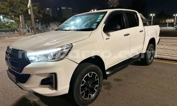 Nunua Ilio tumika Toyota Hilux Nyeupe Gari ndani ya Maputo nchini Maputo Nunua Ilio tumika Toyota Hilux Nyeupe Gari ndani ya Maputo nchini Maputo