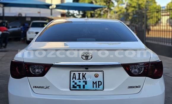 Comprar Novo Toyota Mark X Branco Carro em Maputo em Maputo Comprar Novo Toyota Mark X Branco Carro em Maputo em Maputo