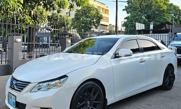 Comprar Novo Toyota Mark X Branco Carro em Maputo em Maputo Comprar Novo Toyota Mark X Branco Carro em Maputo em Maputo