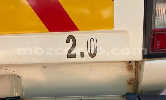 Nunua Ilio tumika Nissan Hardbody Nyeupe Gari ndani ya Maputo nchini Maputo Nunua Ilio tumika Nissan Hardbody Nyeupe Gari ndani ya Maputo nchini Maputo