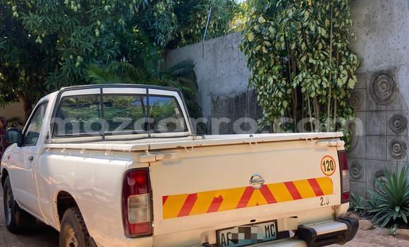 Nunua Ilio tumika Nissan Hardbody Nyeupe Gari ndani ya Maputo nchini Maputo Nunua Ilio tumika Nissan Hardbody Nyeupe Gari ndani ya Maputo nchini Maputo