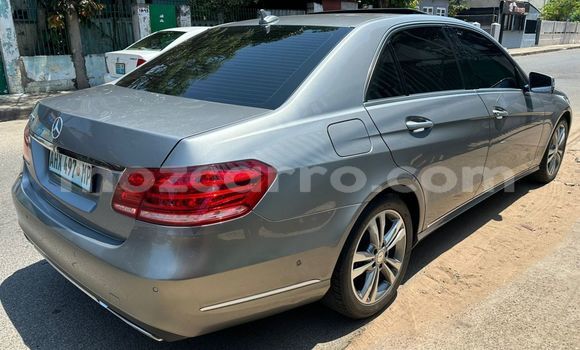 Nunua Ilio tumika Mercedes-Benz E200 Nyingine Gari ndani ya Maputo nchini Maputo Nunua Ilio tumika Mercedes-Benz E200 Nyingine Gari ndani ya Maputo nchini Maputo