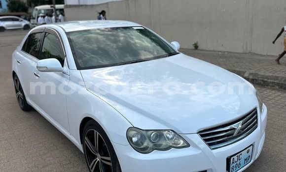 Comprar Usado Toyota Mark X Branco Carro em Maputo em Maputo