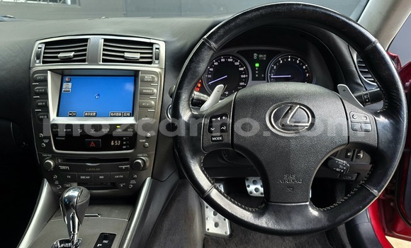 Tenga Tsaru Lexus IS Tsvuku Mota in Maputo in Maputo Tenga Tsaru Lexus IS Tsvuku Mota in Maputo in Maputo