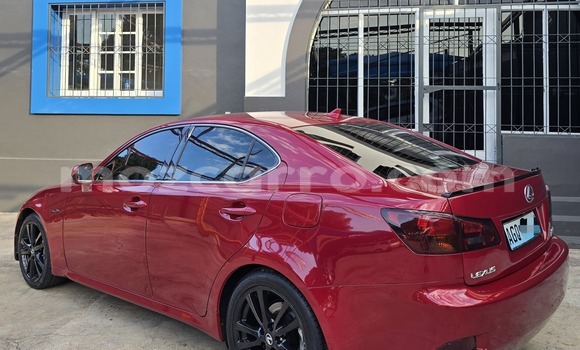 Tenga Tsaru Lexus IS Tsvuku Mota in Maputo in Maputo Tenga Tsaru Lexus IS Tsvuku Mota in Maputo in Maputo