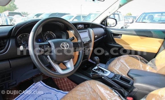 Comprar Importar Toyota Fortuner Branco Carro em Import - Dubai em Cabo Delgado Comprar Importar Toyota Fortuner Branco Carro em Import - Dubai em Cabo Delgado