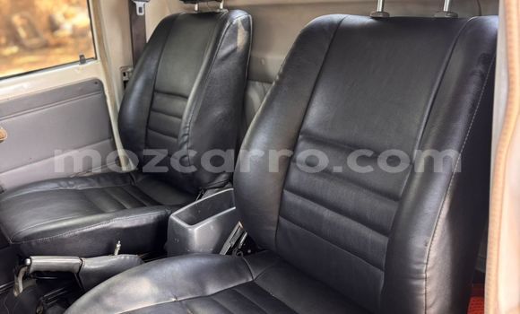 Comprar Usado Toyota Land Cruiser Branco Carro em Maputo em Maputo Comprar Usado Toyota Land Cruiser Branco Carro em Maputo em Maputo