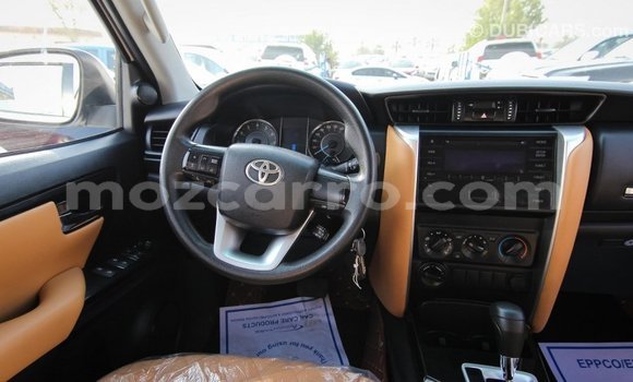 Comprar Importar Toyota Fortuner Branco Carro em Import - Dubai em Cabo Delgado Comprar Importar Toyota Fortuner Branco Carro em Import - Dubai em Cabo Delgado