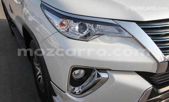 Comprar Importar Toyota Fortuner Branco Carro em Import - Dubai em Cabo Delgado Comprar Importar Toyota Fortuner Branco Carro em Import - Dubai em Cabo Delgado