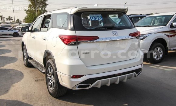 Comprar Importar Toyota Fortuner Branco Carro em Import - Dubai em Cabo Delgado Comprar Importar Toyota Fortuner Branco Carro em Import - Dubai em Cabo Delgado