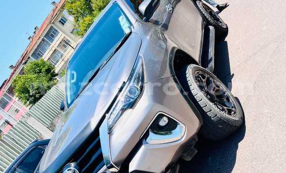 Tenga Tsaru Toyota Fortuner Bhurawuni Mota in Maputo in Maputo Tenga Tsaru Toyota Fortuner Bhurawuni Mota in Maputo in Maputo