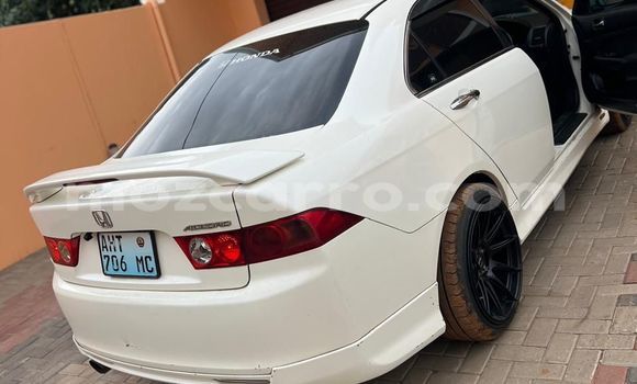 Comprar Usado Honda Accord Branco Carro em Maputo em Maputo Comprar Usado Honda Accord Branco Carro em Maputo em Maputo