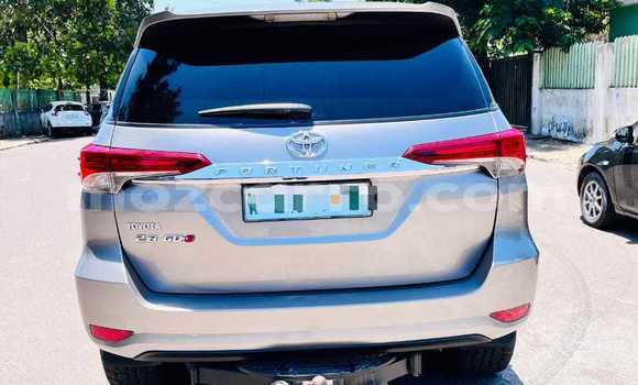 Tenga Tsaru Toyota Fortuner Zvimwe Mota in Maputo in Maputo Tenga Tsaru Toyota Fortuner Zvimwe Mota in Maputo in Maputo