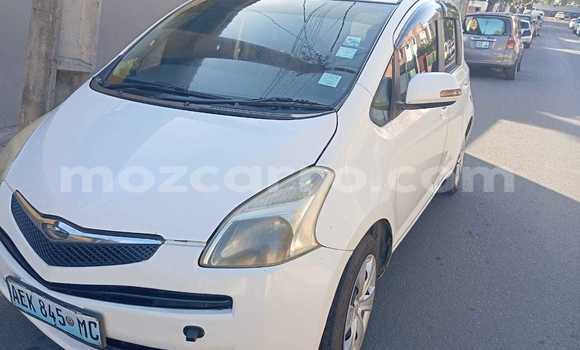 Comprar Usado Toyota Ractis Branco Carro em Maputo em Maputo Comprar Usado Toyota Ractis Branco Carro em Maputo em Maputo