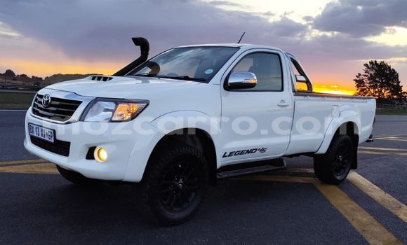 Comprar Usado Toyota Hilux Branco Carro em Maputo em Maputo Comprar Usado Toyota Hilux Branco Carro em Maputo em Maputo